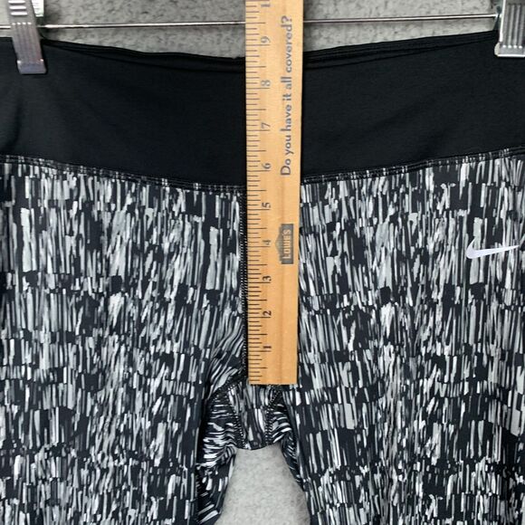 Nike Dri-FIT Pants Womens XL Black White Running Capri Pocket Athleisure - Picture 6 of 14